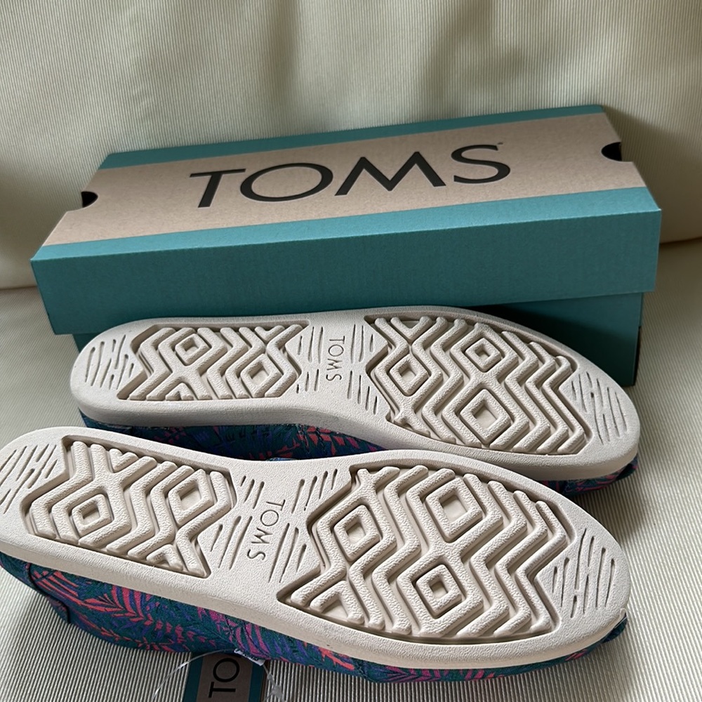 Nwt Toms Ortholite Alparagata flats - Picture 5 of 9
